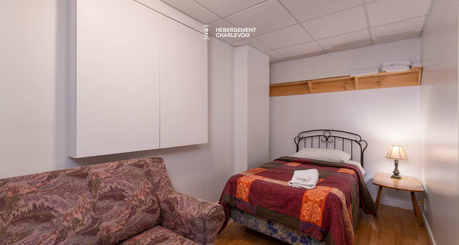 ATM-279 - Inviting Villa with breathaking views: Perfect for gatherings and exploring beautiful Charlevoix!